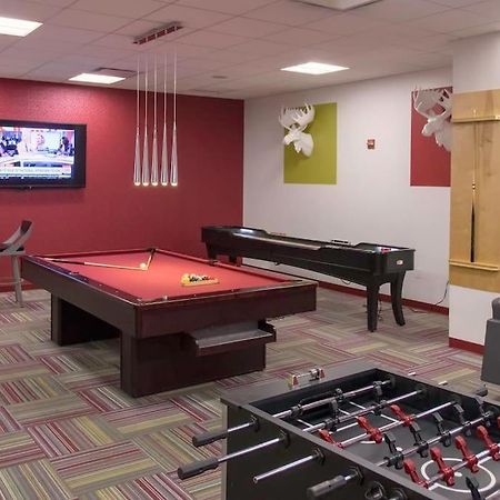 Charming Apartment At Crystal City With Amazing Amenities Arlington Exterior photo